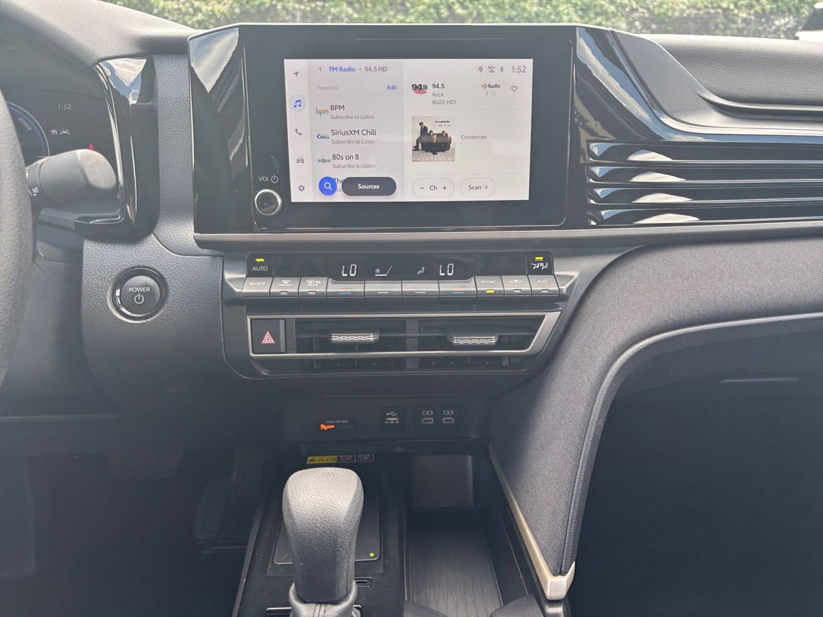 2025 Toyota Camry LE 15