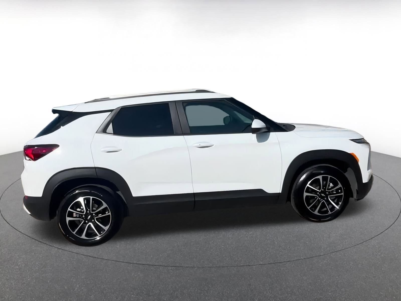 Thumbnail: 2025 Chevrolet TrailBlazer - 15