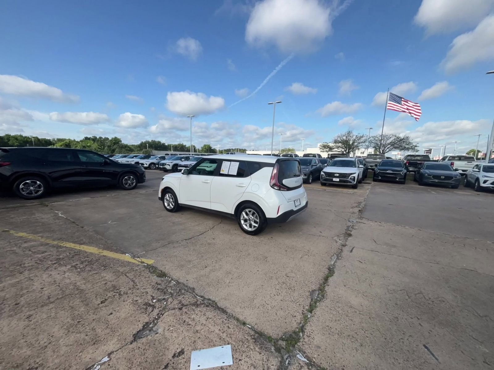 Thumbnail: 2025 Kia Soul - 16