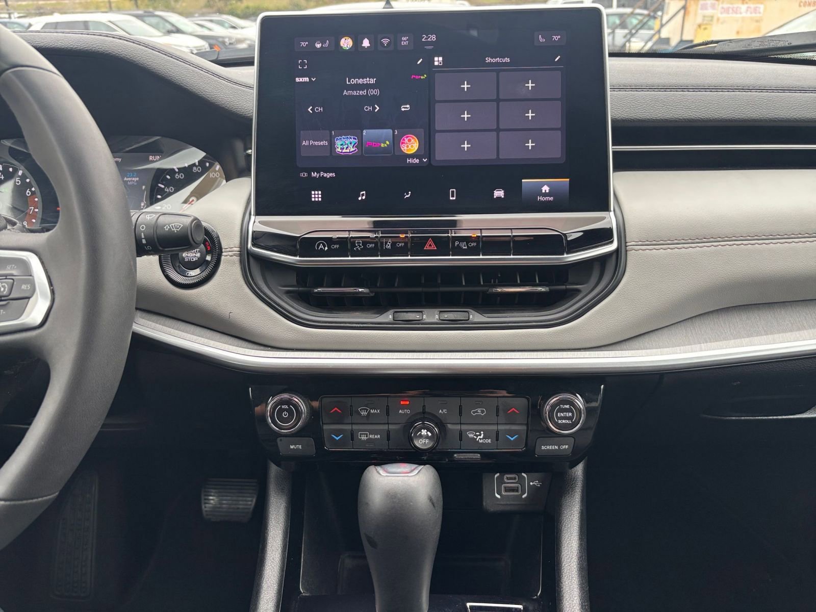 Thumbnail: 2025 Jeep Compass - 17