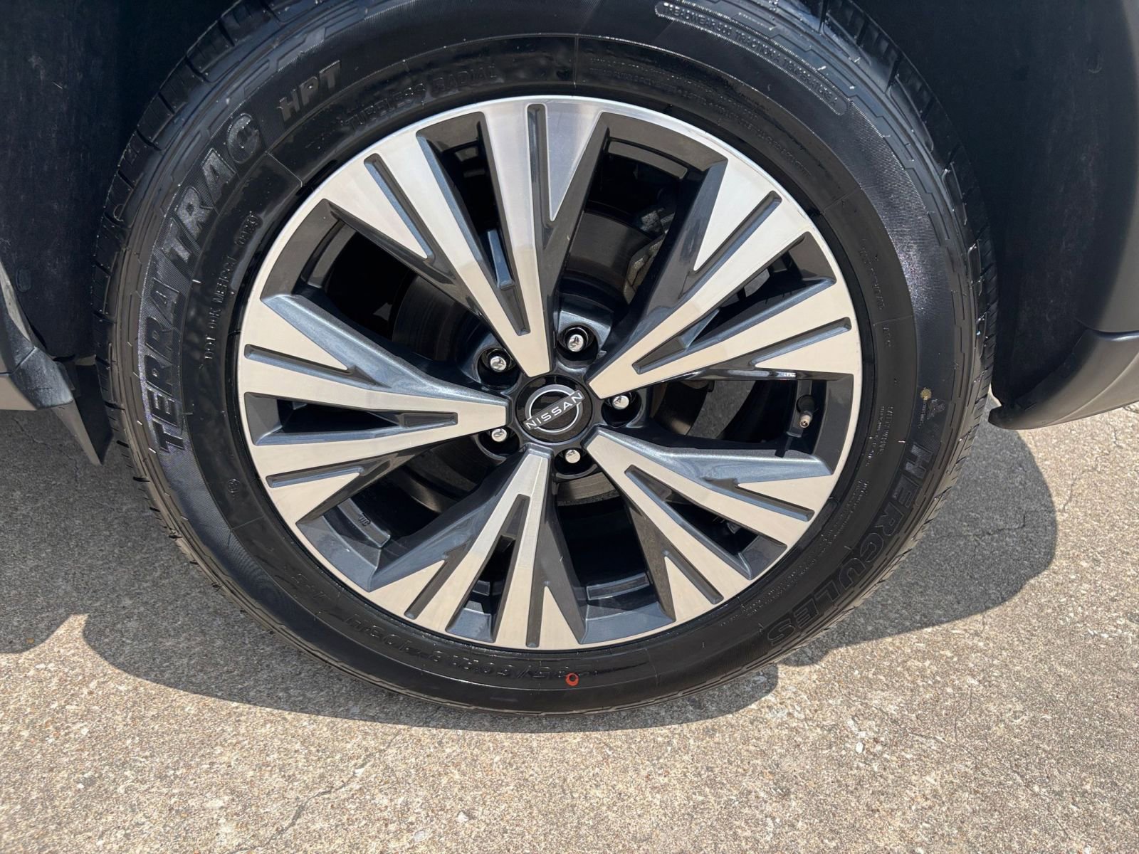 2023 Nissan Rogue SV 25