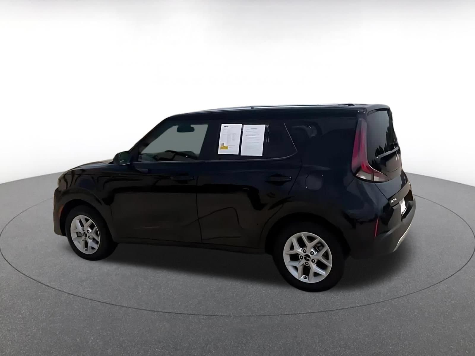 Thumbnail: 2025 Kia Soul - 10