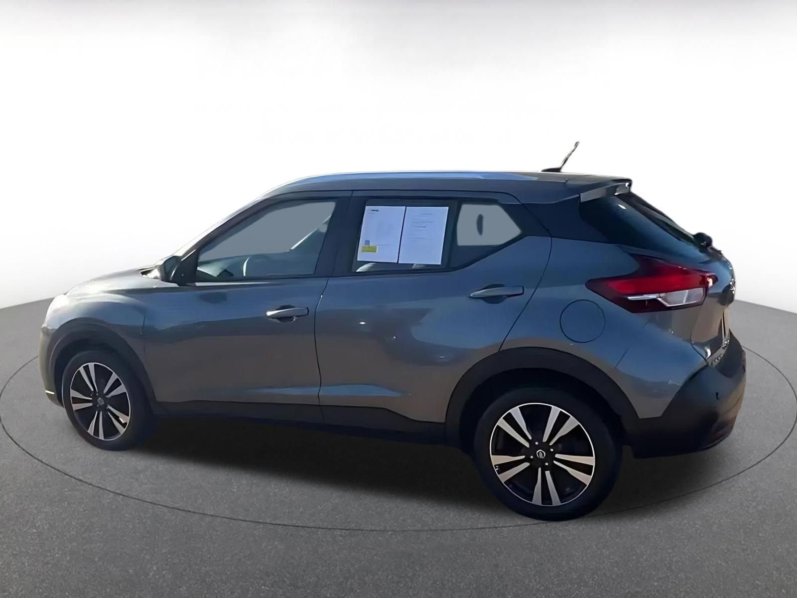 Thumbnail: 2020 Nissan Kicks - 9