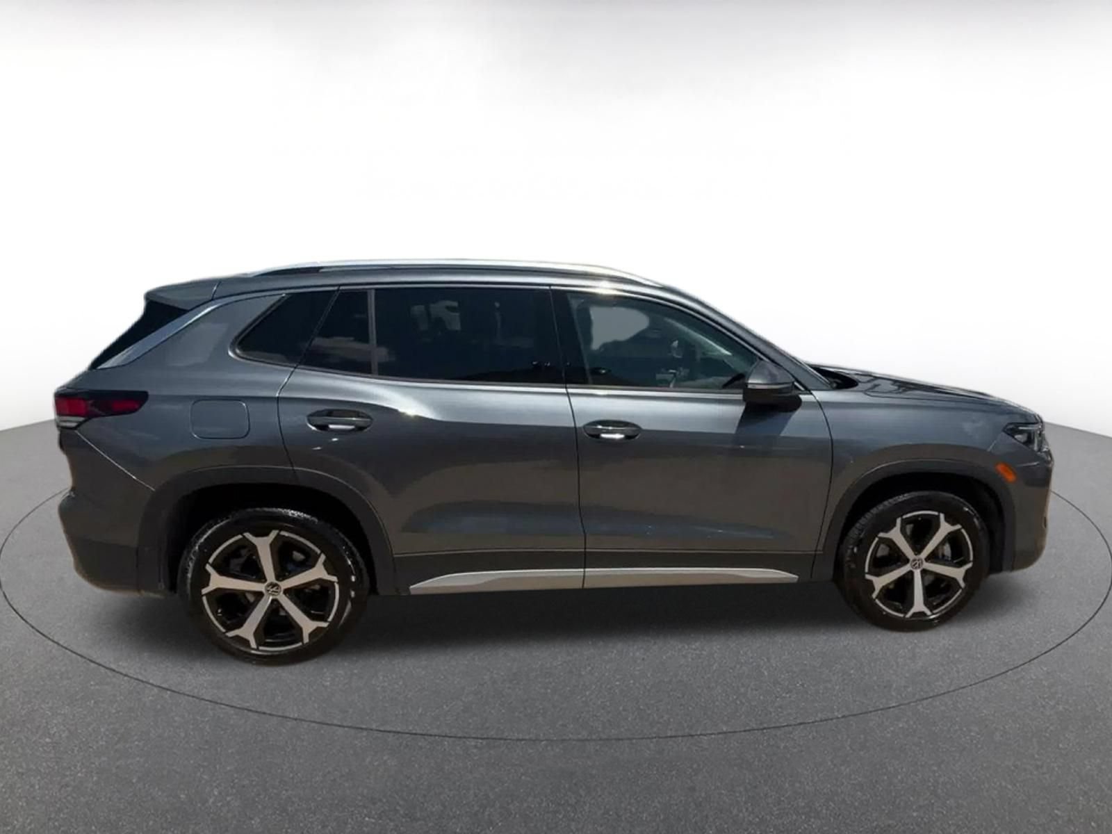 Thumbnail: 2026 Volkswagen Tiguan - 15