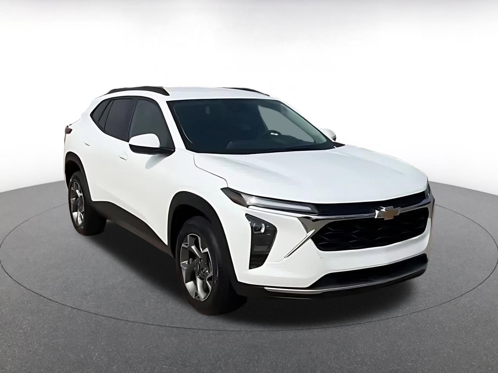 Thumbnail: 2025 Chevrolet Trax - 3