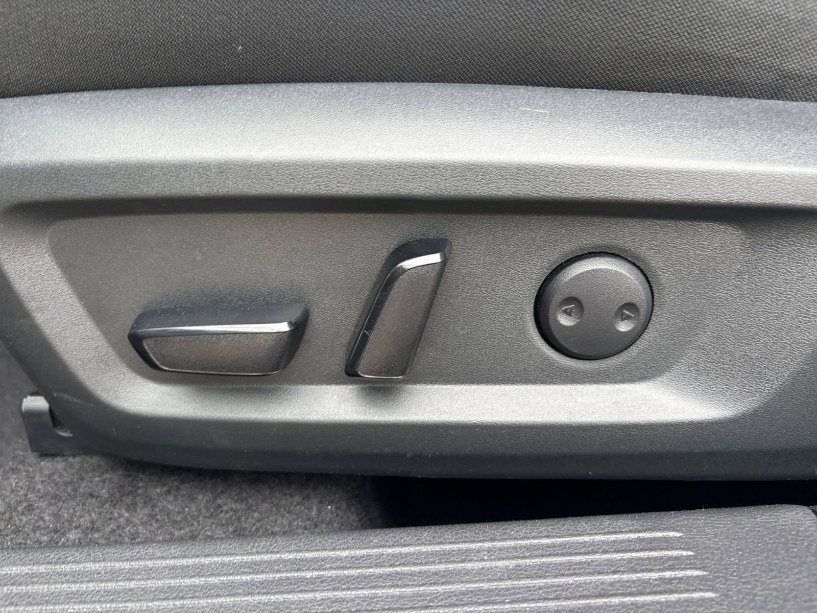 Thumbnail: 2025 Nissan Rogue - 22