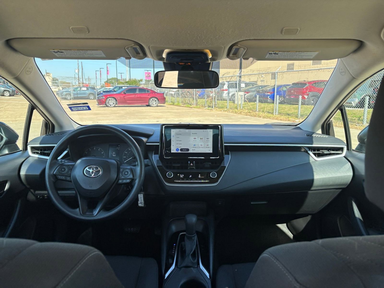 Thumbnail: 2025 Toyota Corolla - 31