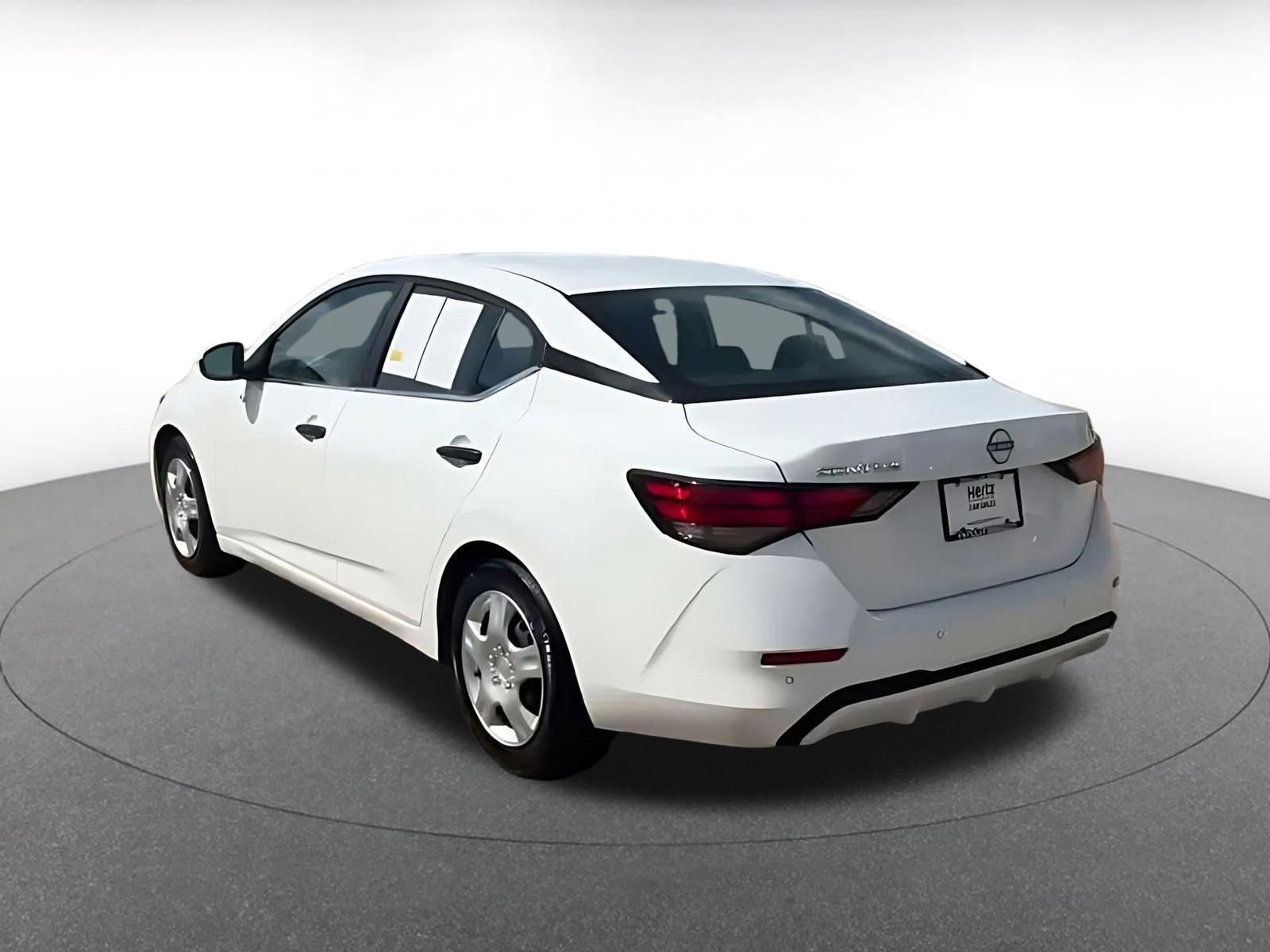 Thumbnail: 2025 Nissan Sentra - 9