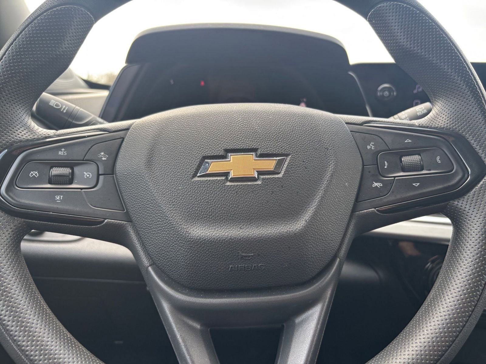 Thumbnail: 2025 Chevrolet Trax - 27