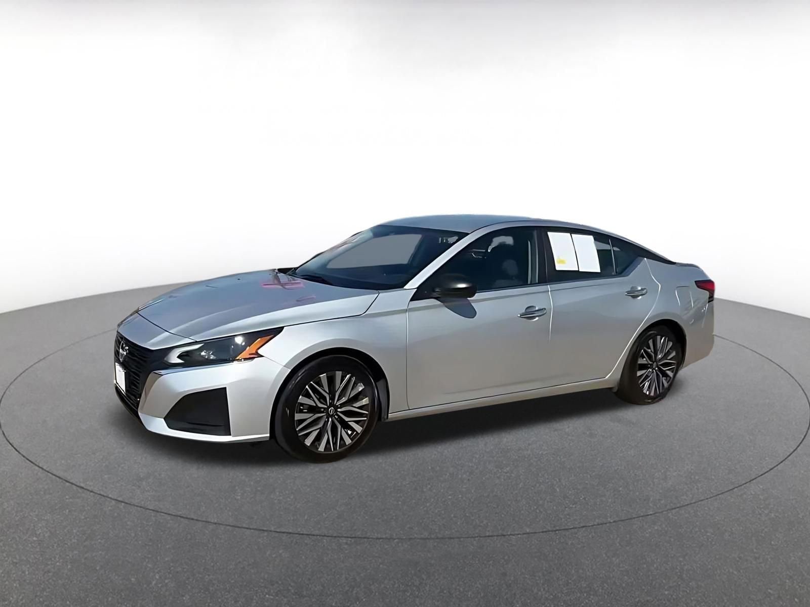 Thumbnail: 2025 Nissan Altima - 8