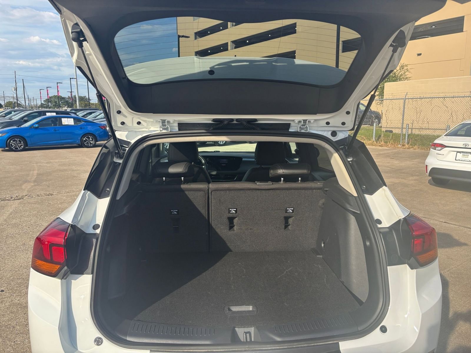 Thumbnail: 2025 Buick Encore GX - 29