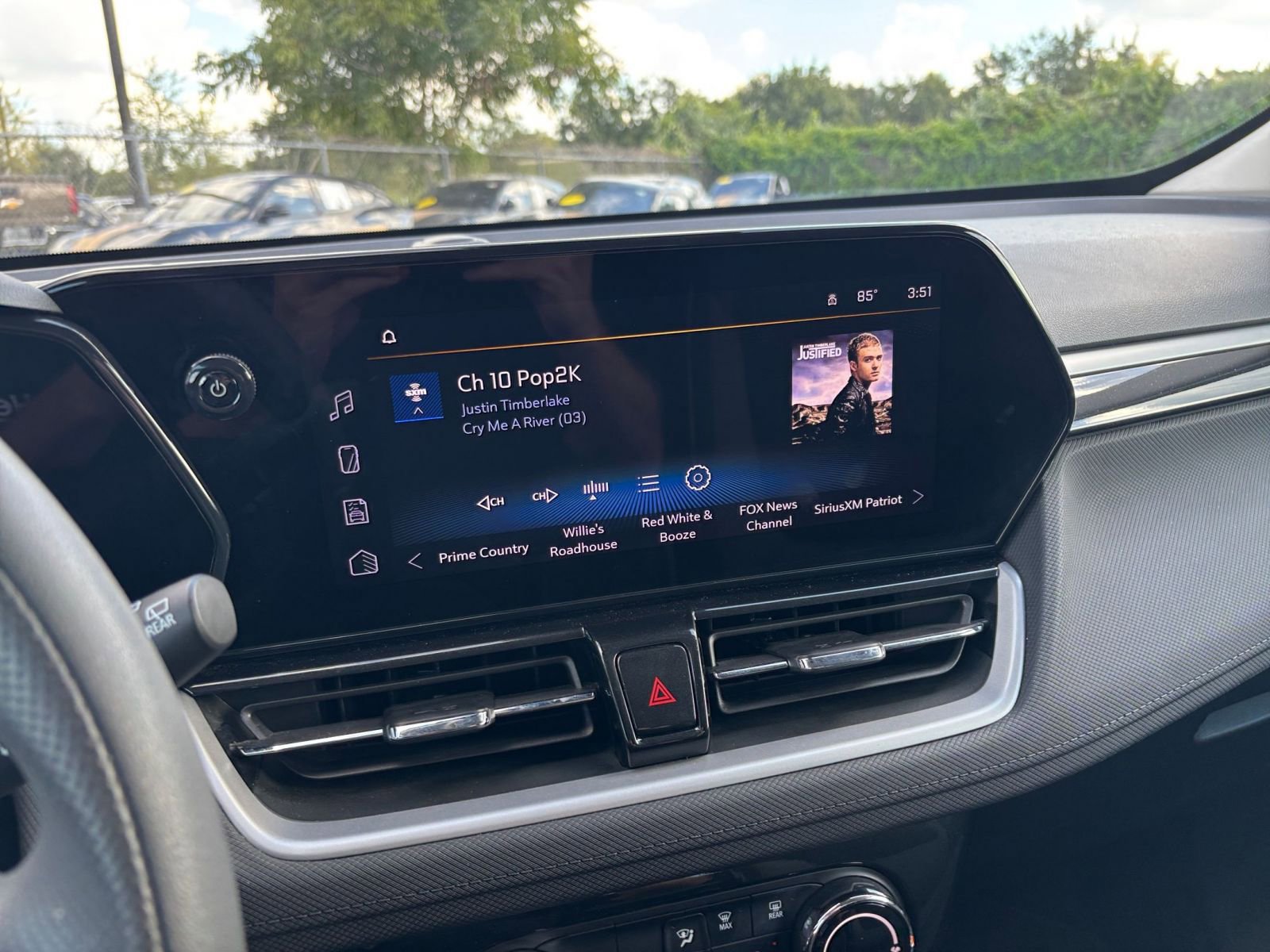 Thumbnail: 2025 Chevrolet TrailBlazer - 21