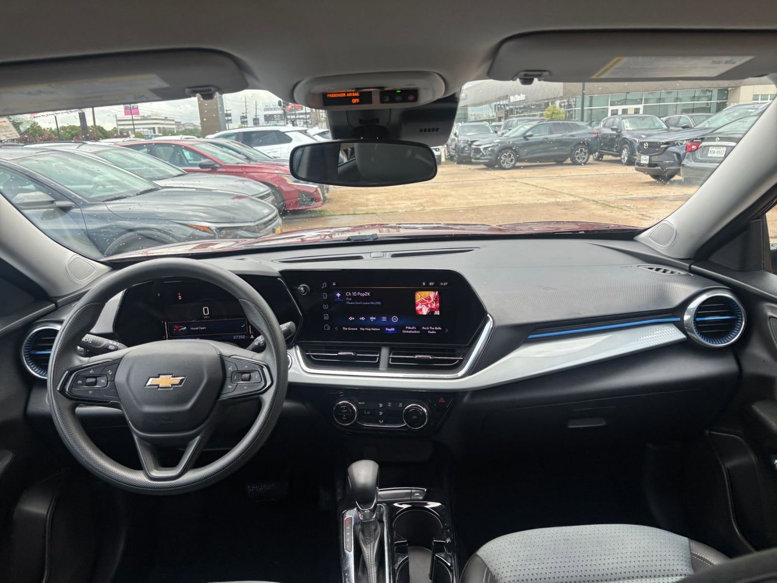 Thumbnail: 2025 Chevrolet Trax - 32