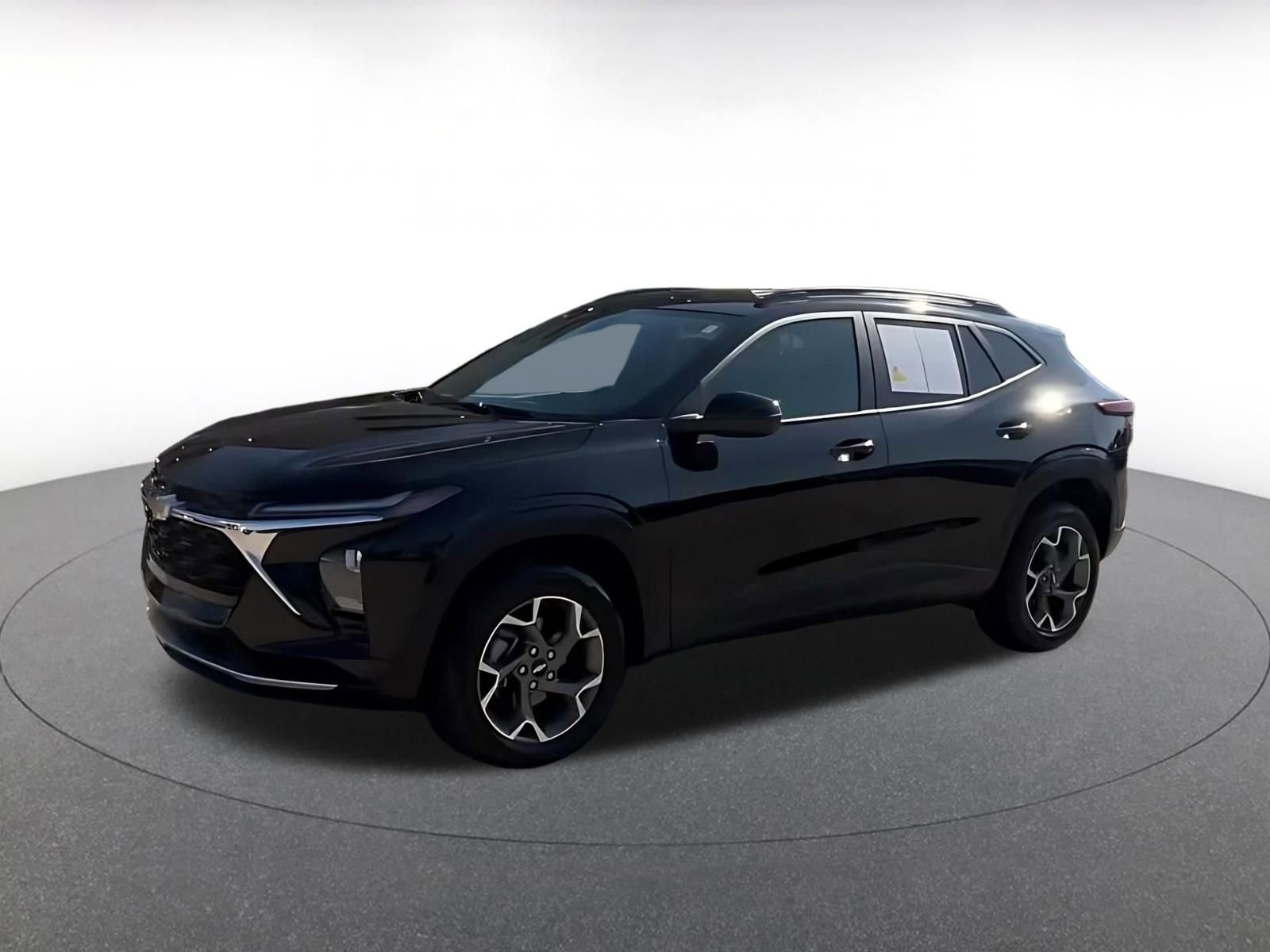 Thumbnail: 2025 Chevrolet Trax - 8