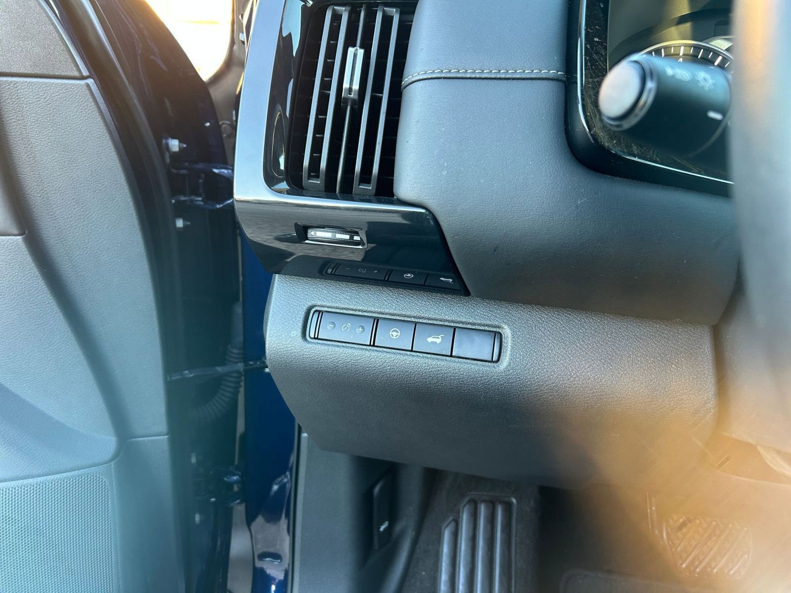 Thumbnail: 2025 Nissan Pathfinder - 32