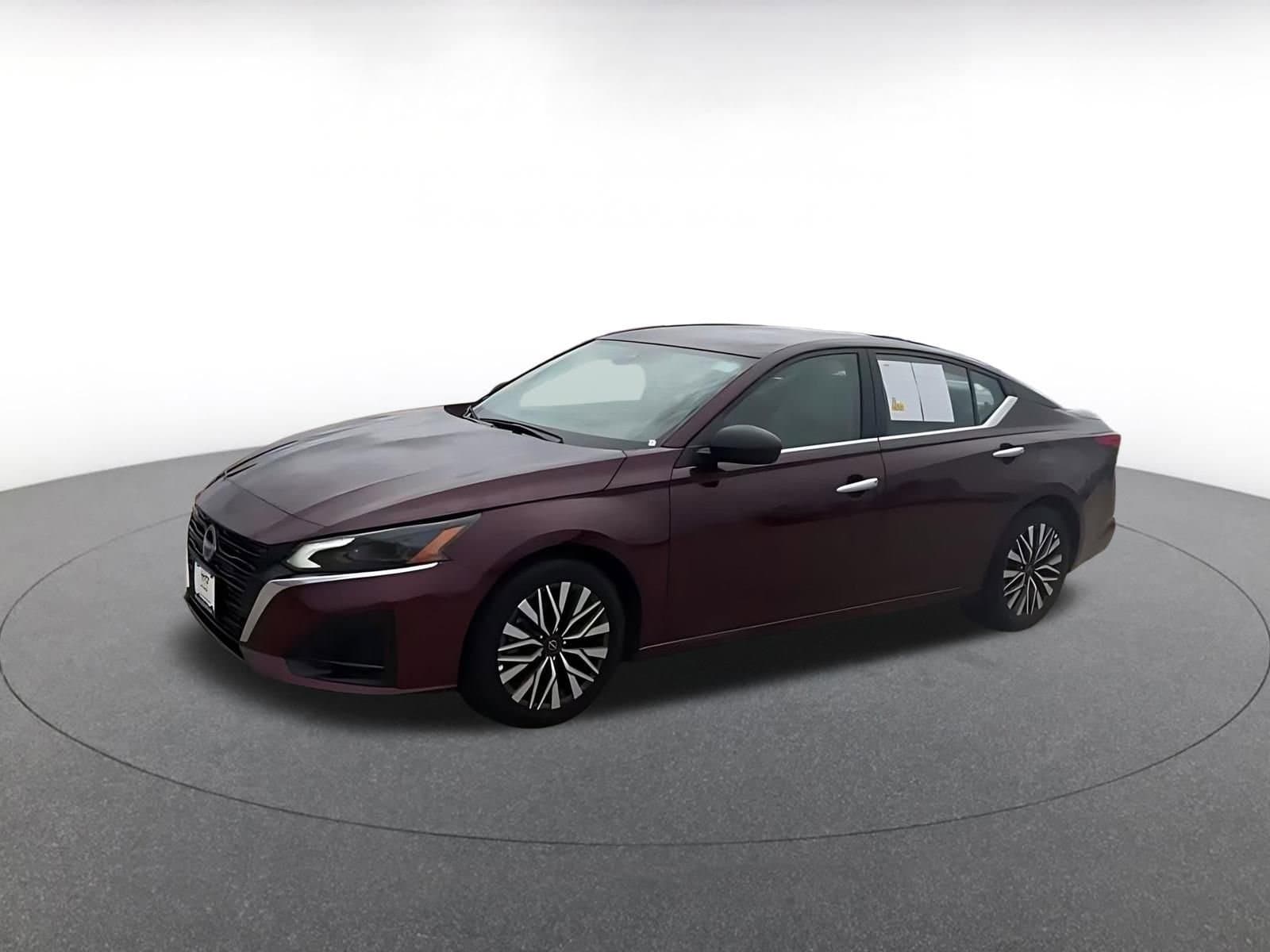 Thumbnail: 2025 Nissan Altima - 8