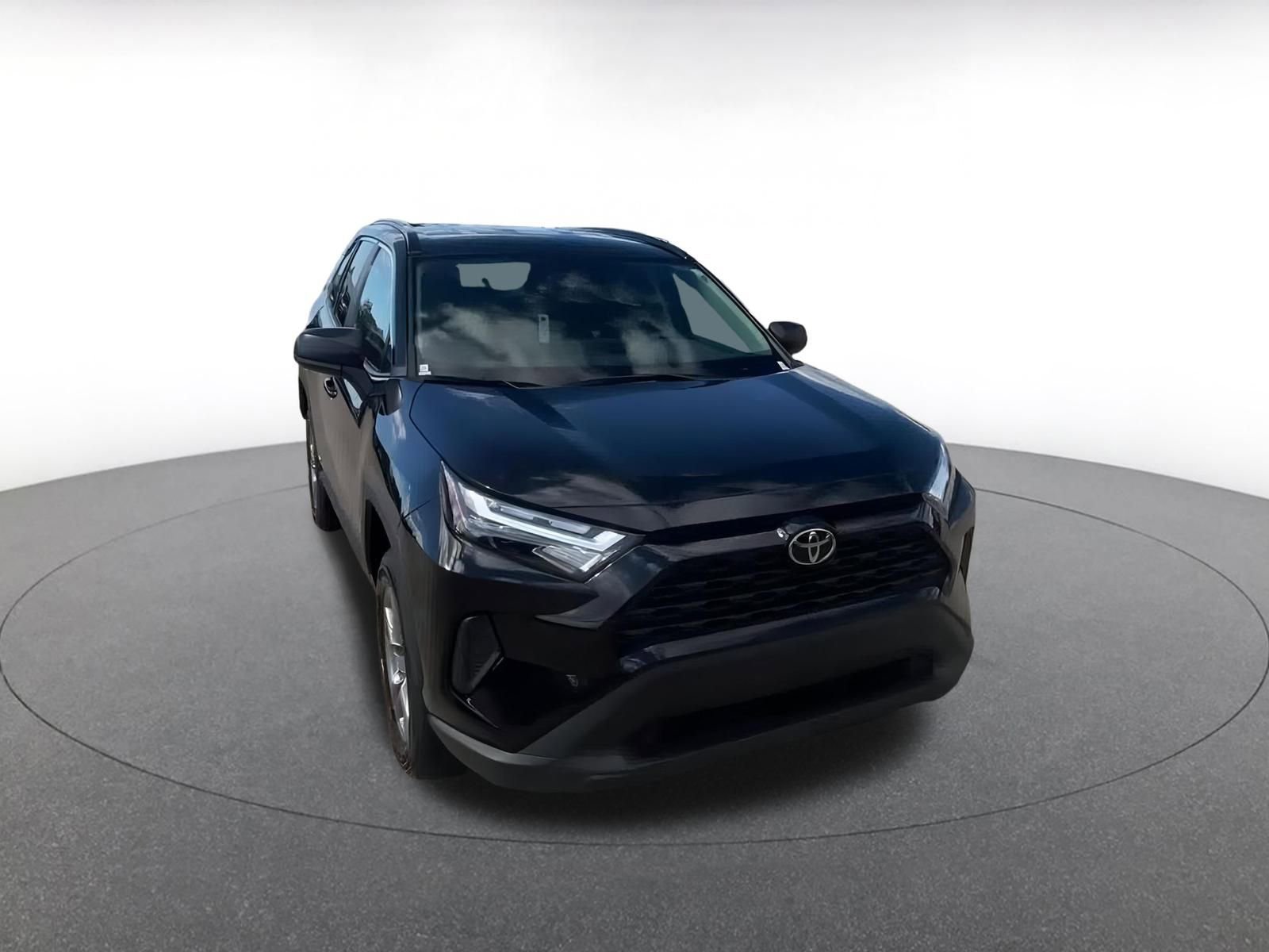 Thumbnail: 2025 Toyota RAV4 - 3