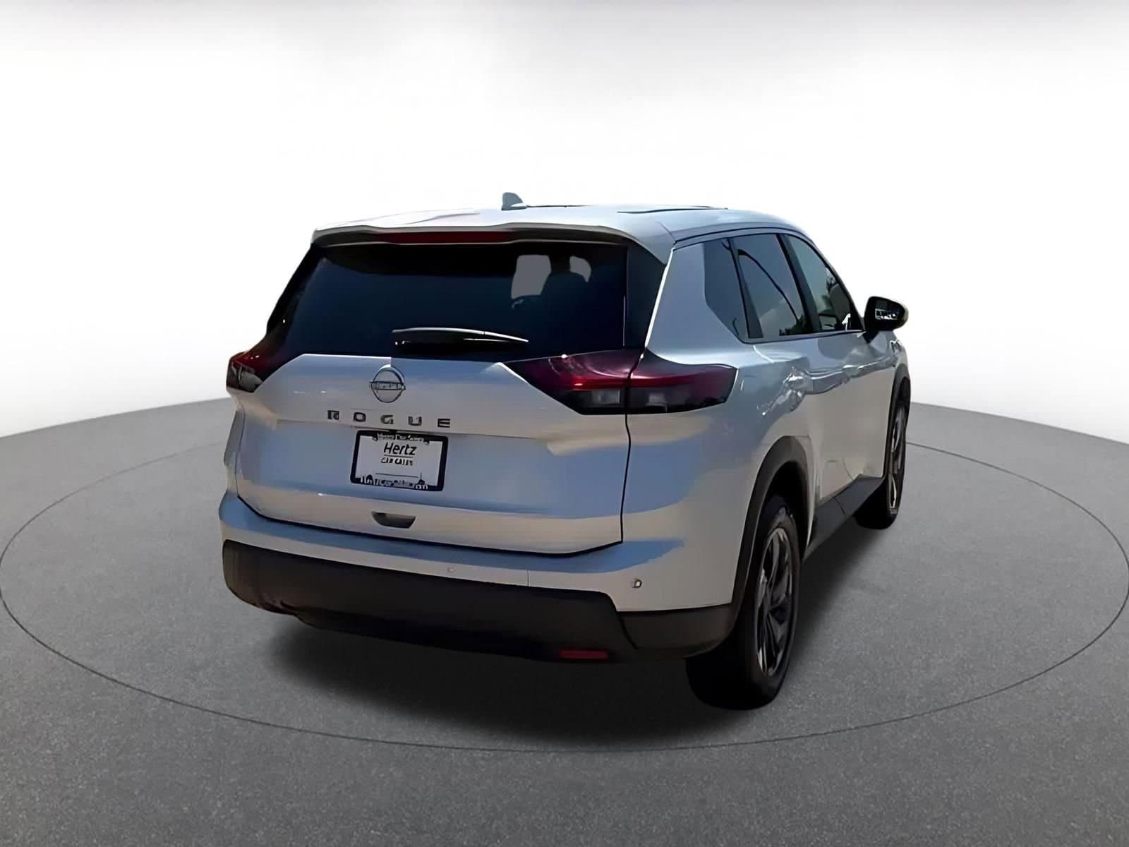 Thumbnail: 2025 Nissan Rogue - 15