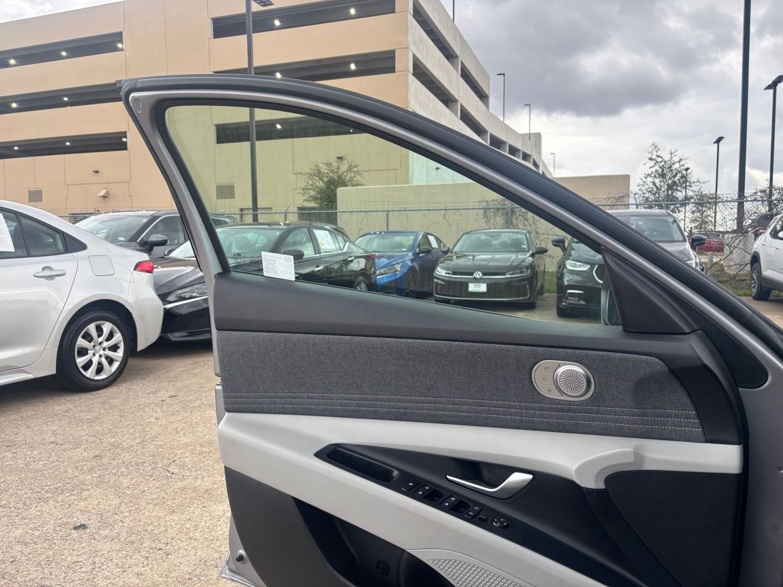 Thumbnail: 2025 Hyundai Elantra - 20