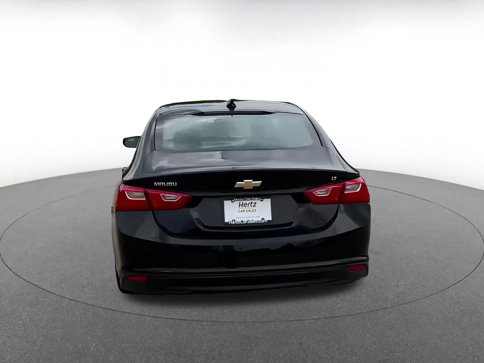 Thumbnail: 2023 Chevrolet Malibu - 12