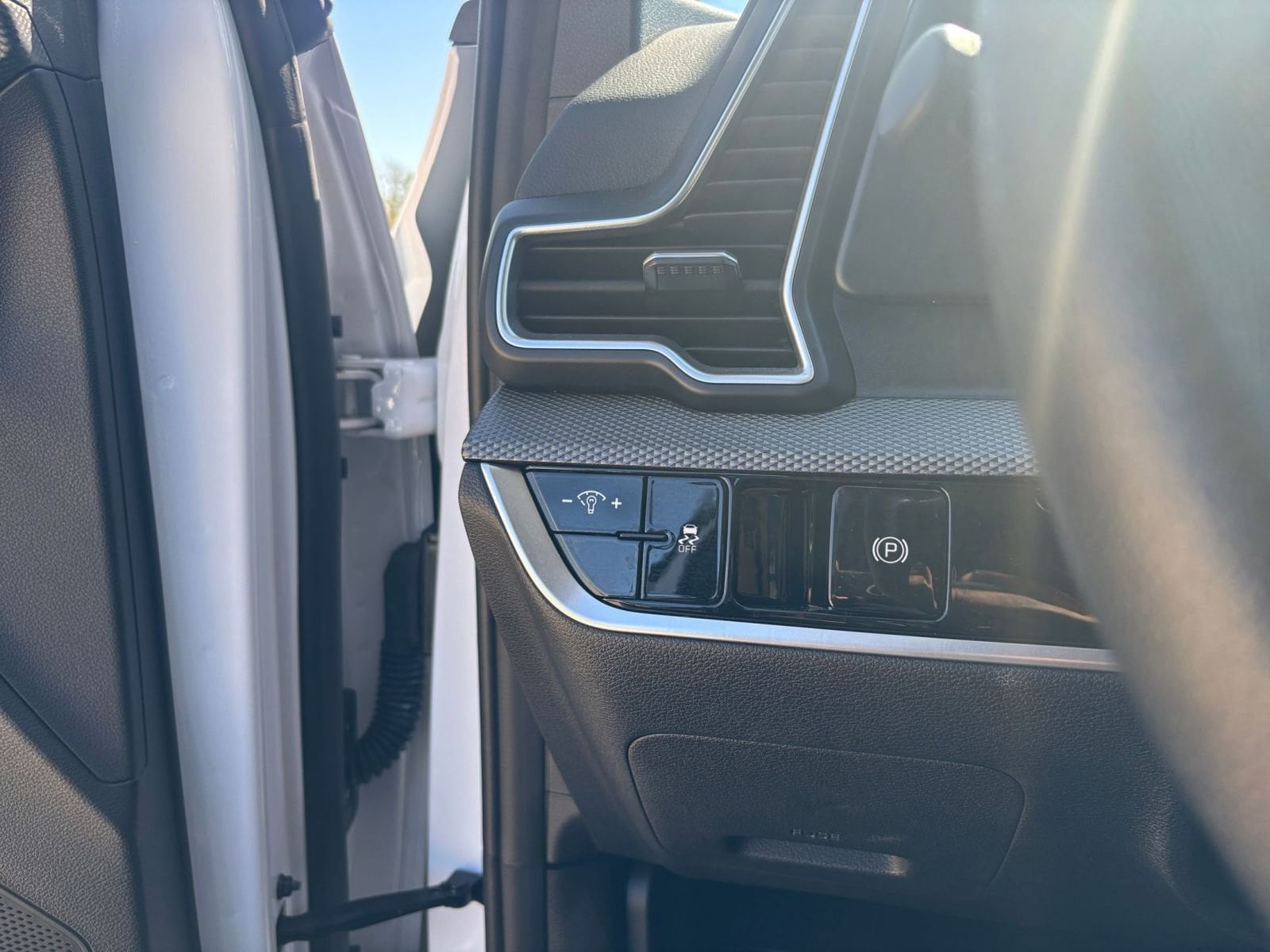 Thumbnail: 2025 Kia Sportage - 32