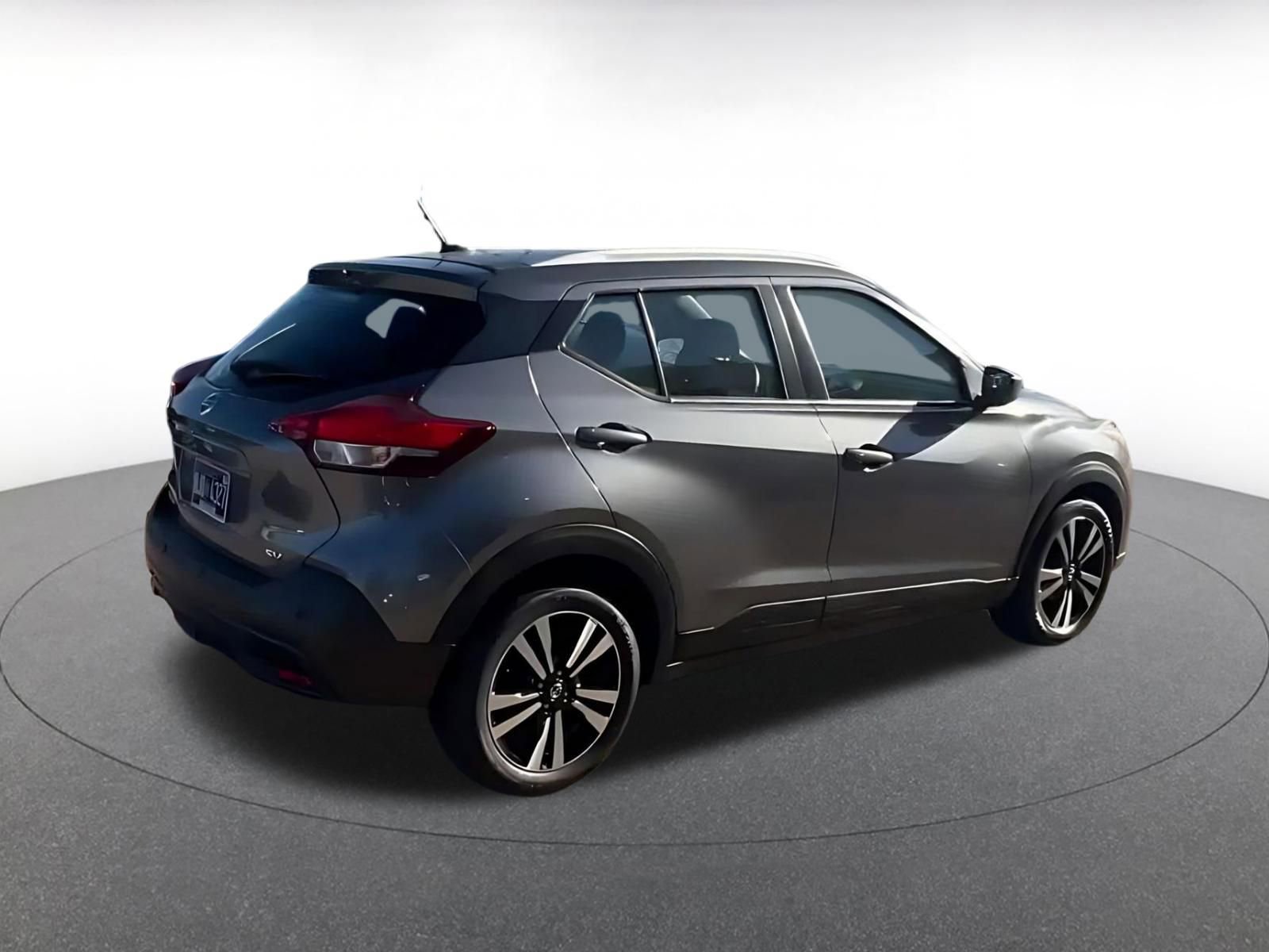 Thumbnail: 2020 Nissan Kicks - 14