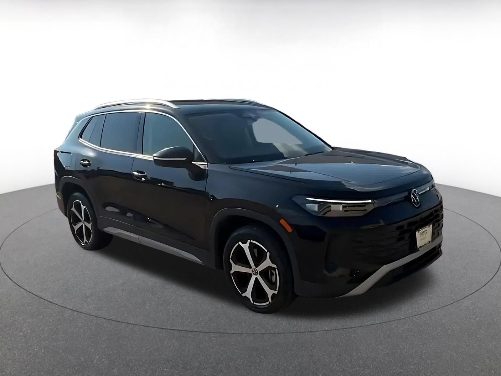 Thumbnail: 2026 Volkswagen Tiguan - 3