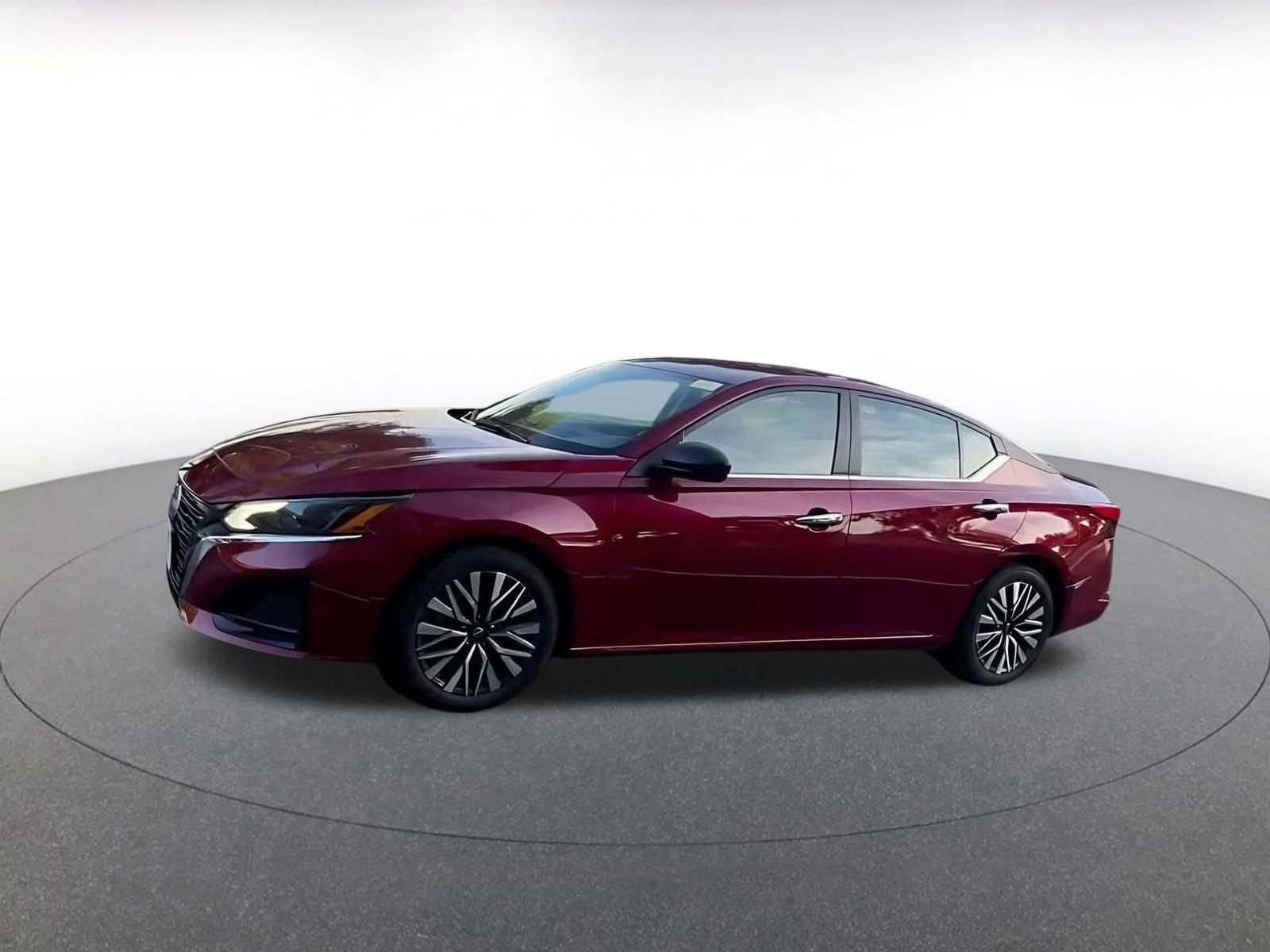 Thumbnail: 2025 Nissan Altima - 8