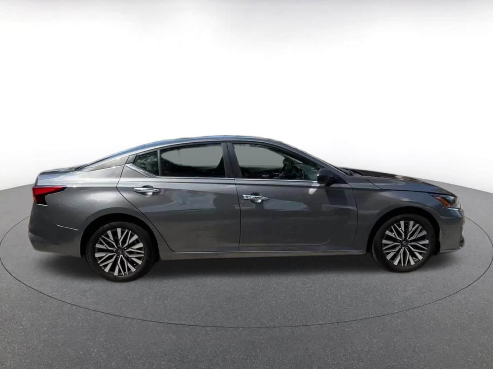 Thumbnail: 2025 Nissan Altima - 16
