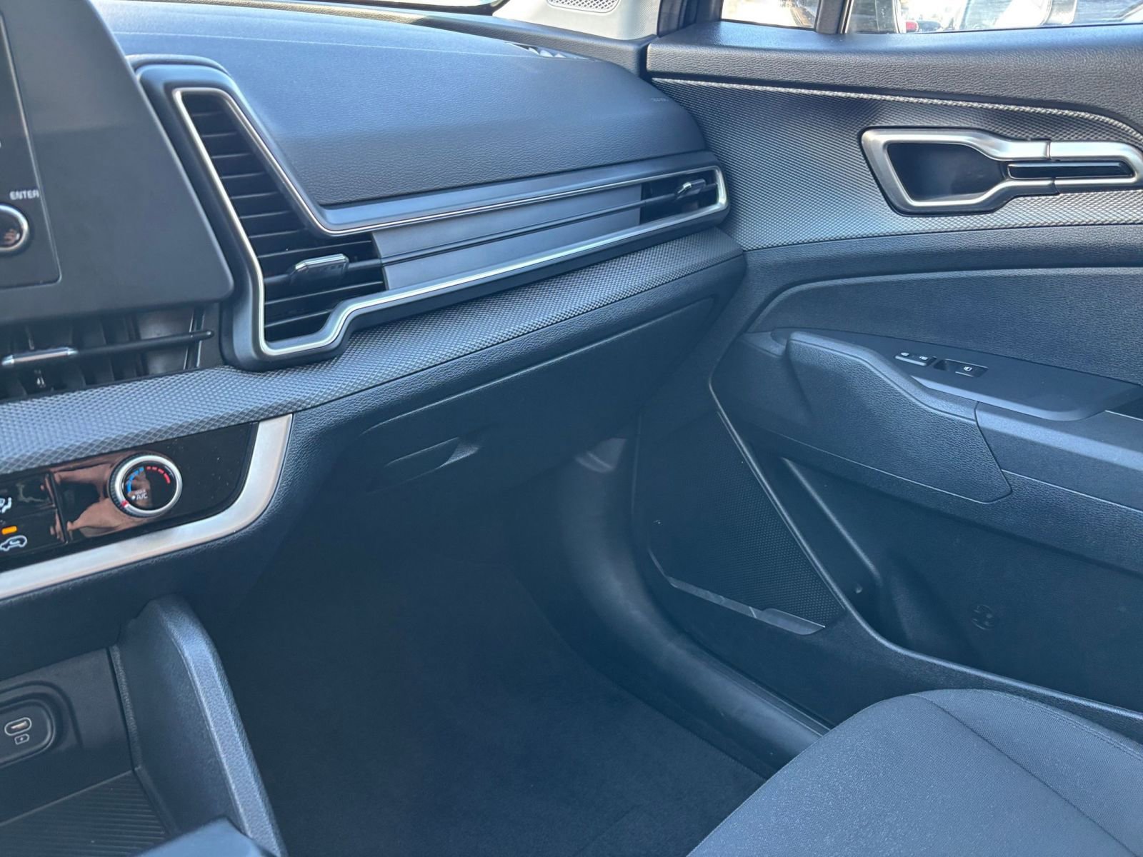 Thumbnail: 2025 Kia Sportage - 34