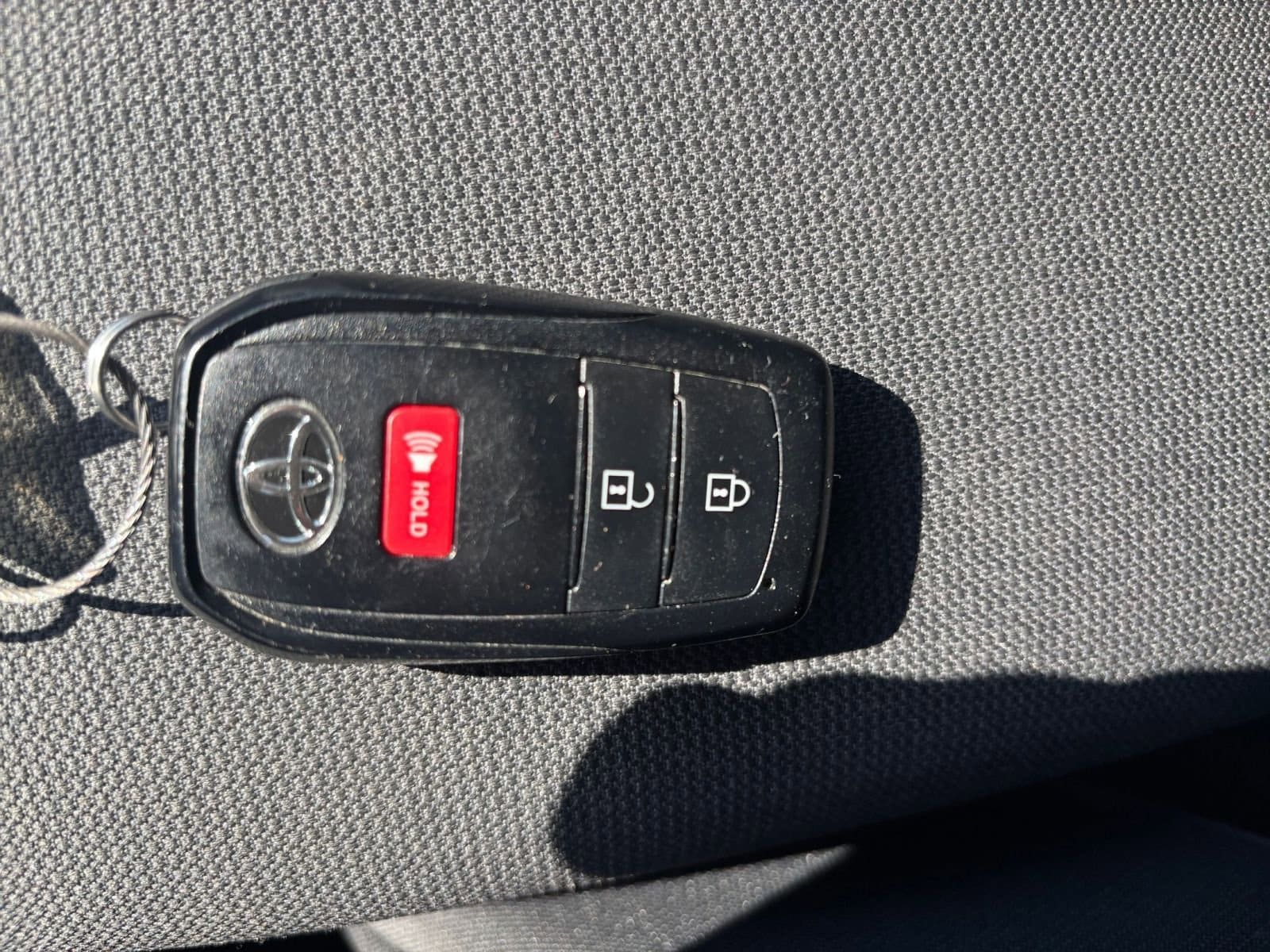 Thumbnail: 2025 Toyota Corolla Cross - 22