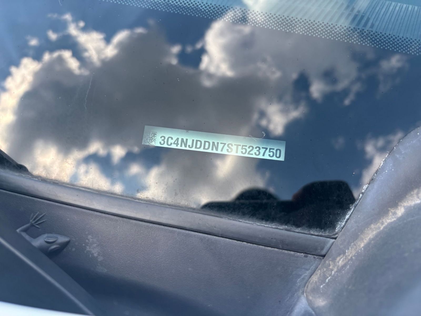 Thumbnail: 2025 Jeep Compass - 27