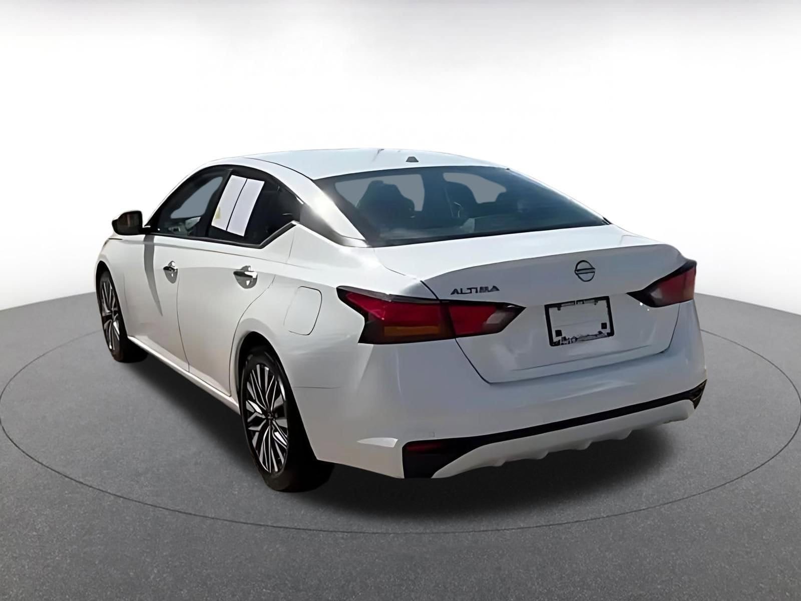 Thumbnail: 2025 Nissan Altima - 11