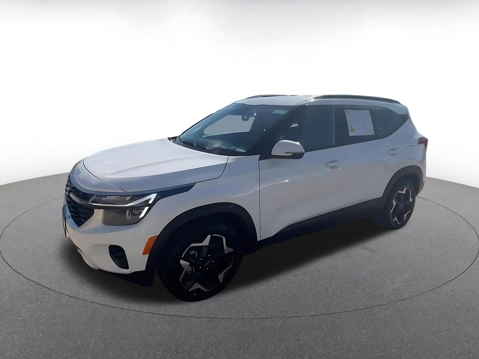 Thumbnail: 2025 Kia Seltos - 8