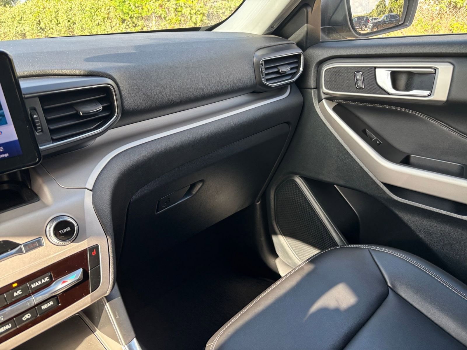 Thumbnail: 2023 Ford Explorer - 34