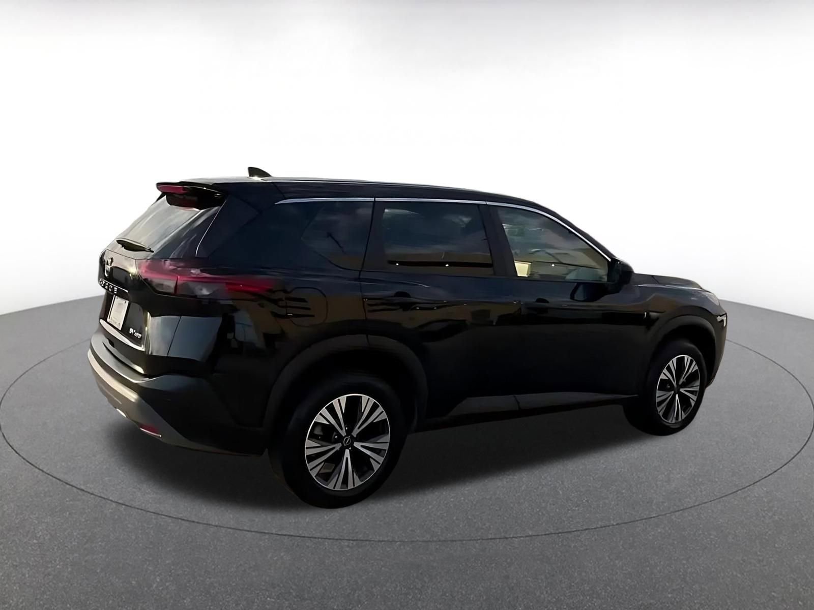 Thumbnail: 2023 Nissan Rogue - 15