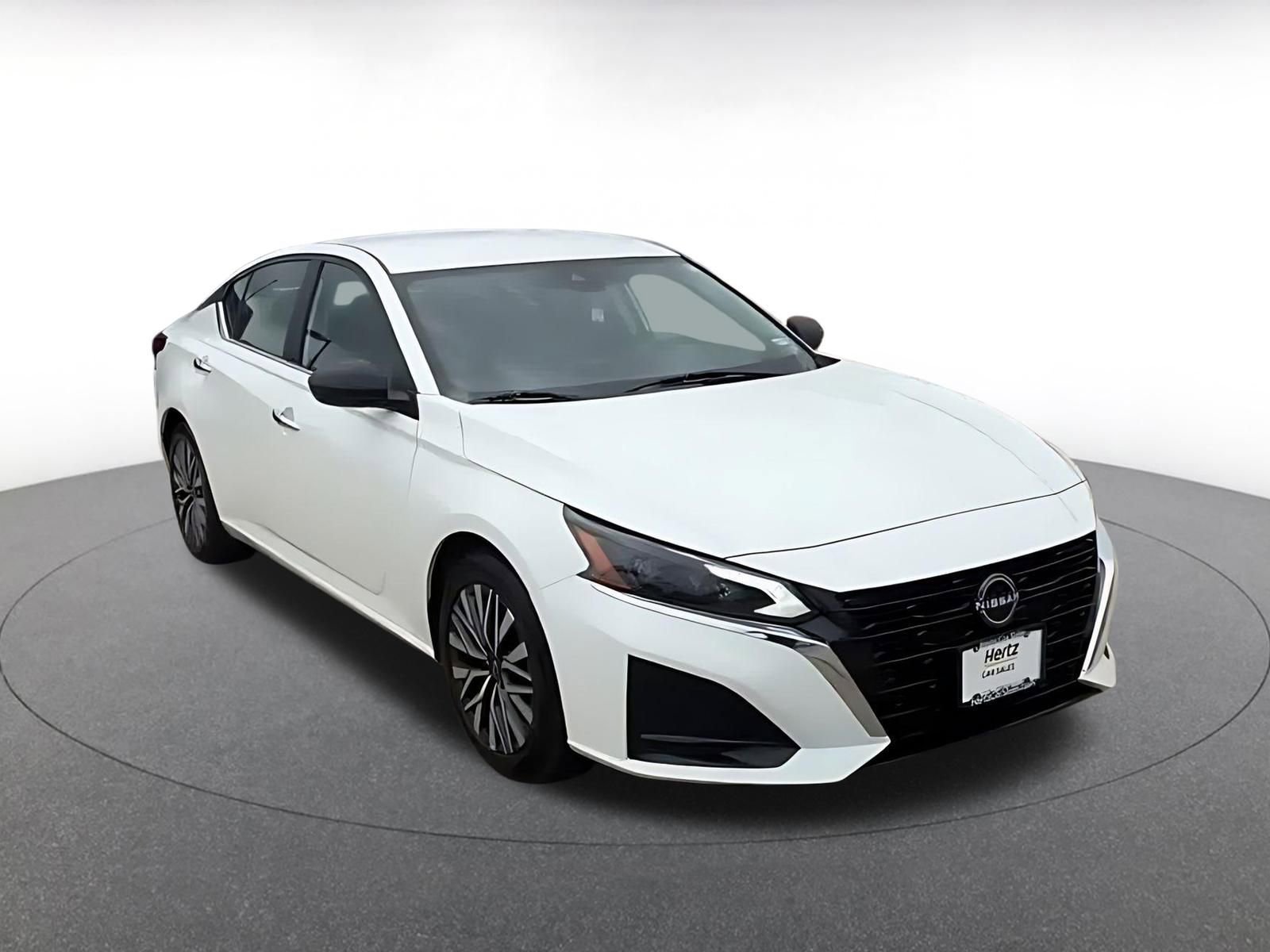 Thumbnail: 2025 Nissan Altima - 3