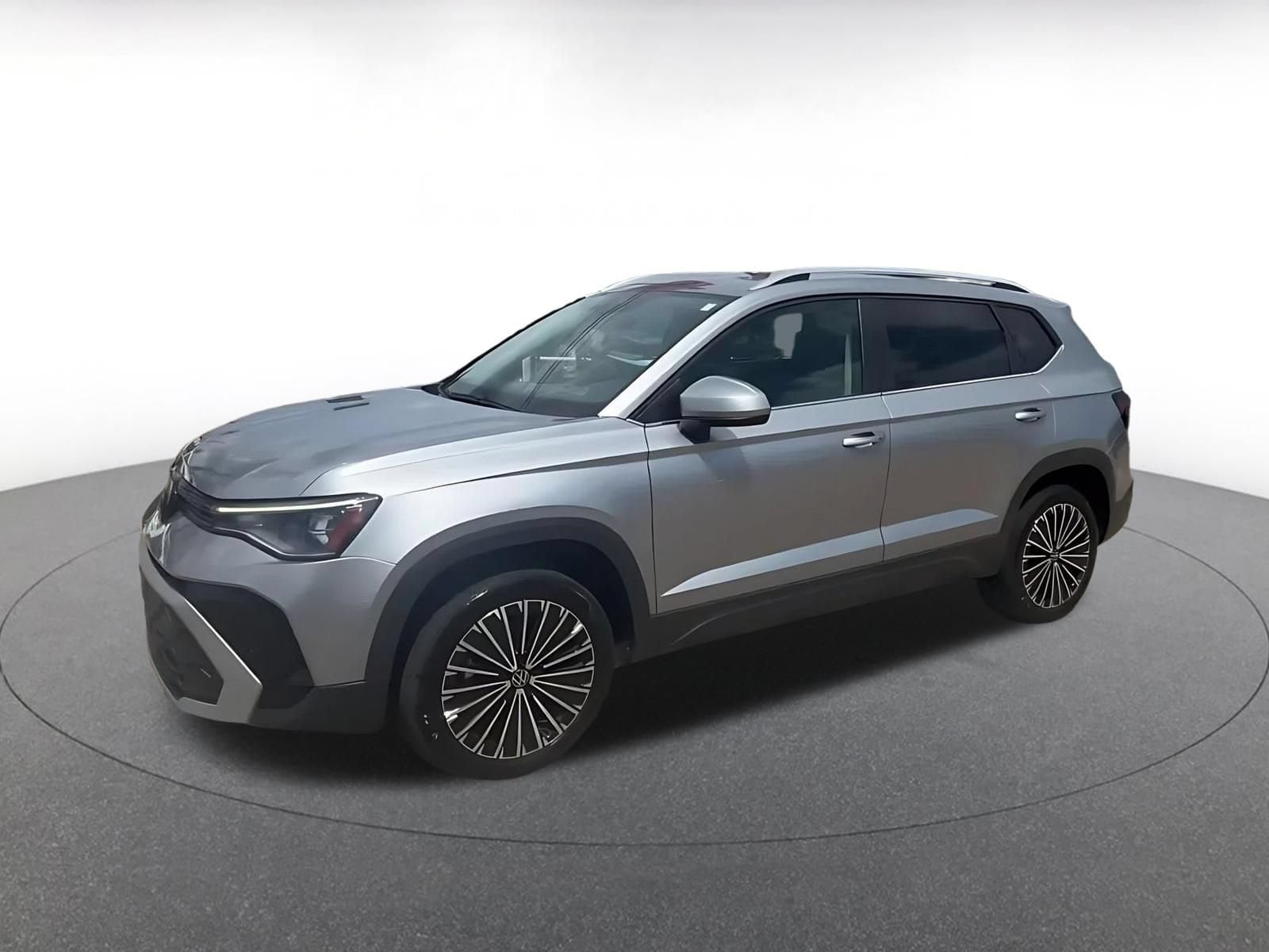 Thumbnail: 2025 Volkswagen Taos - 8