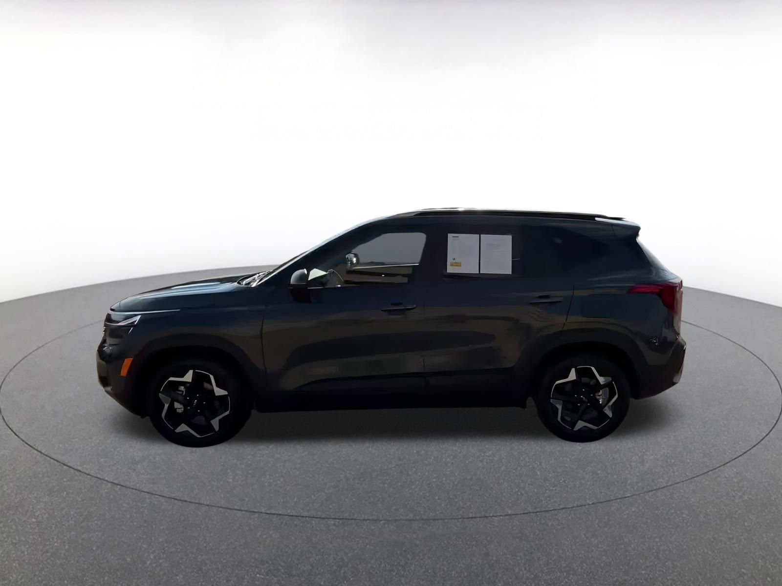 Thumbnail: 2025 Kia Seltos - 10