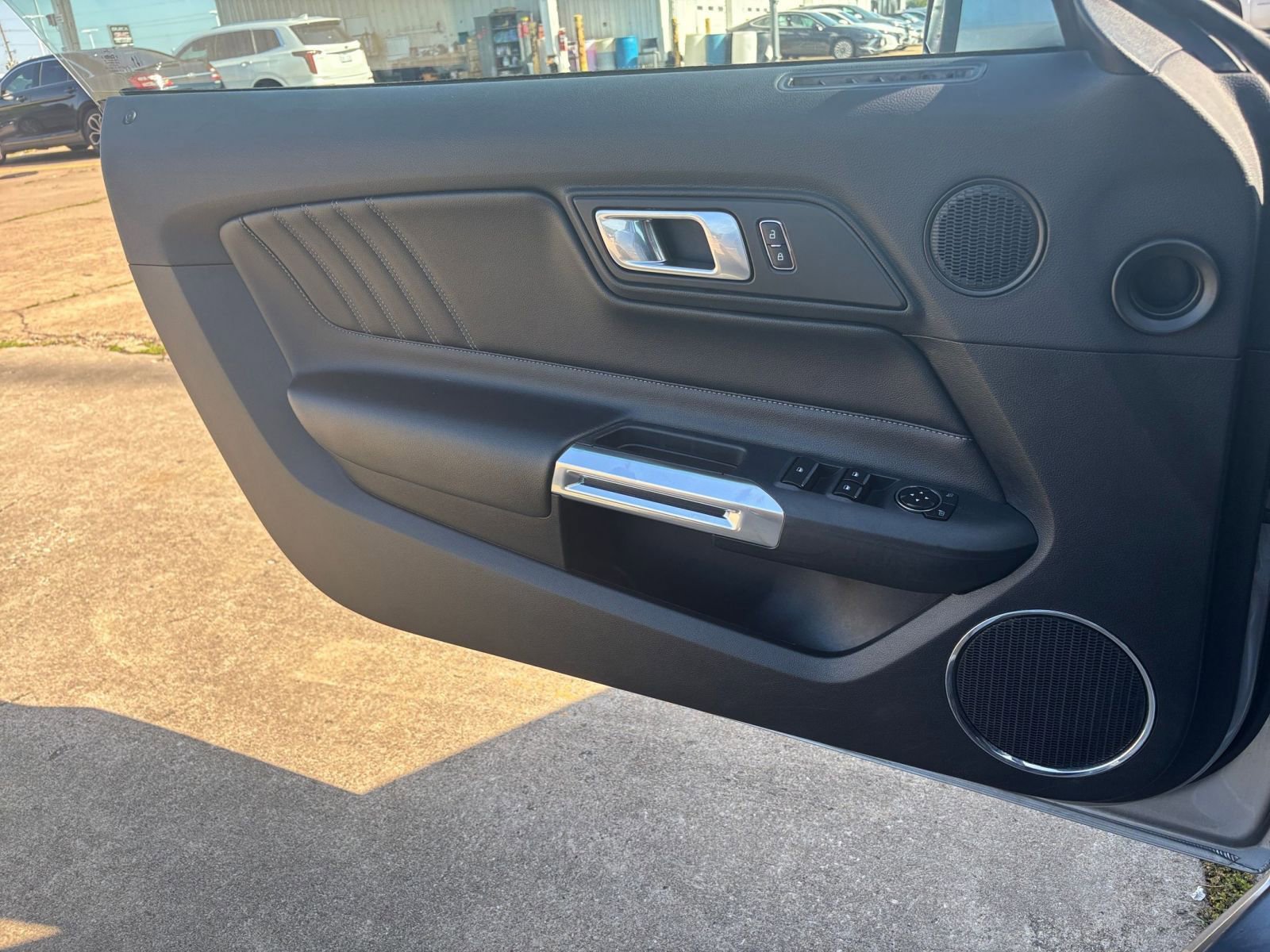 2023 Ford Mustang  16