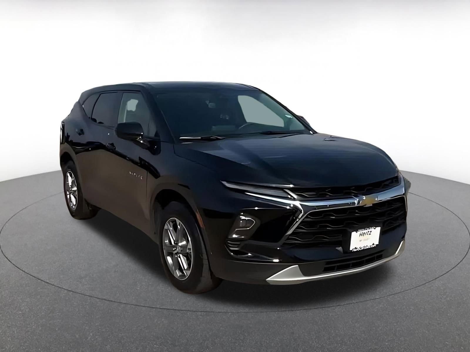 Thumbnail: 2025 Chevrolet Blazer - 3
