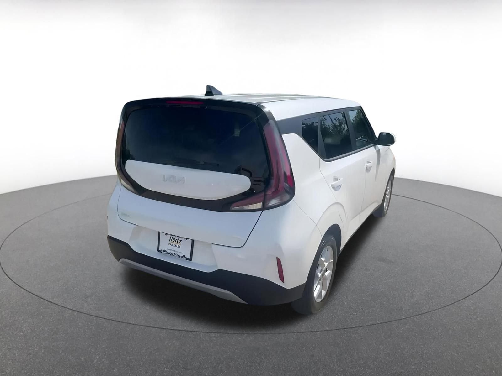2024 Kia Soul LX 10