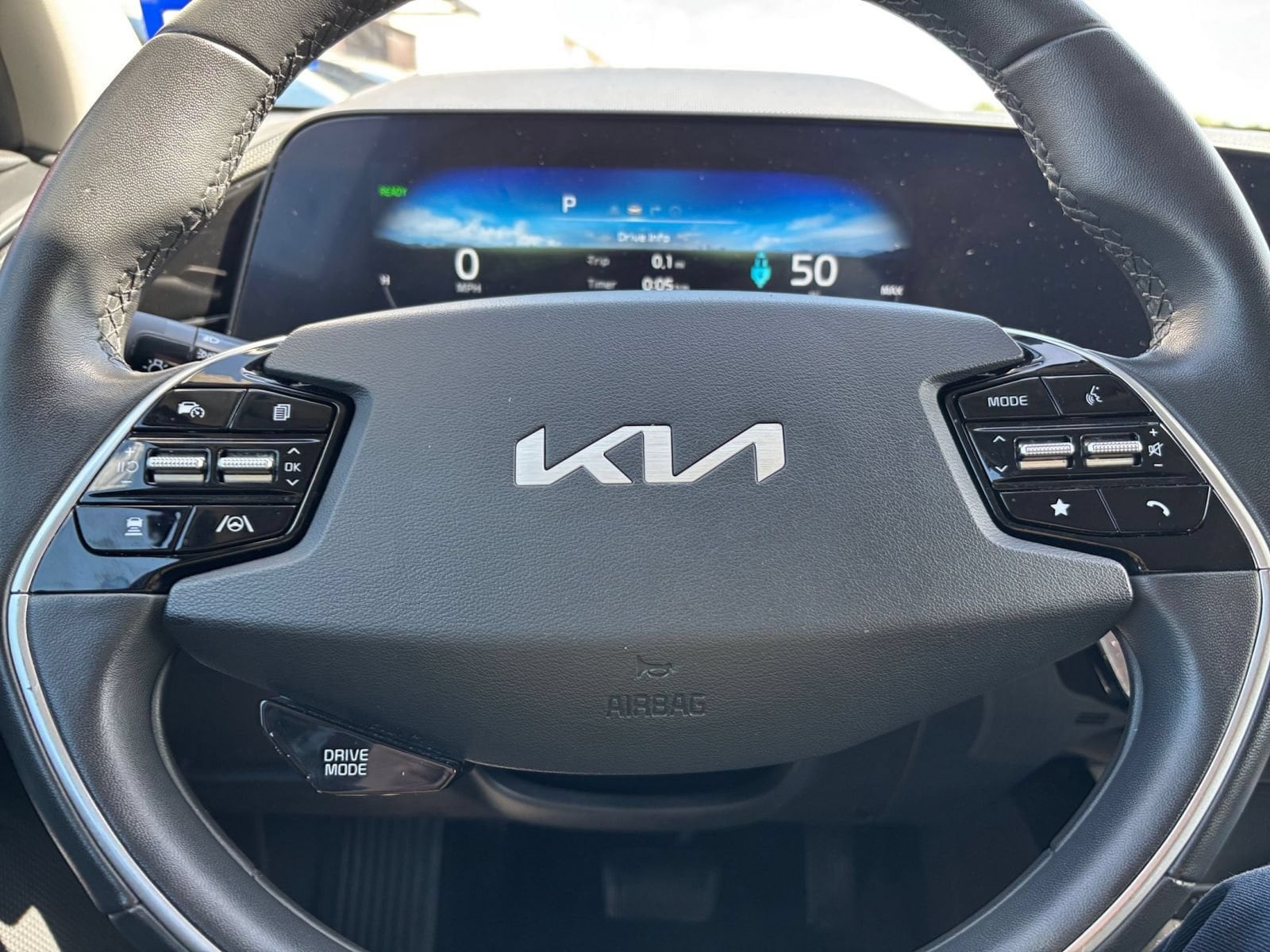 Thumbnail: 2024 Kia Niro - 34
