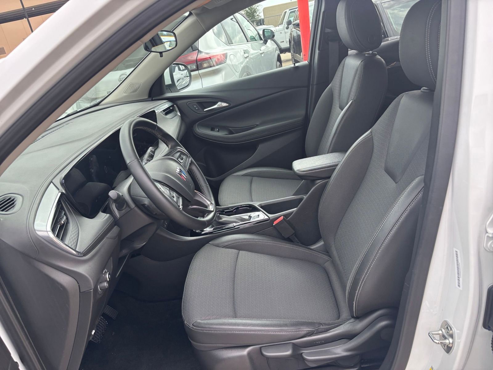 Thumbnail: 2025 Buick Encore GX - 25