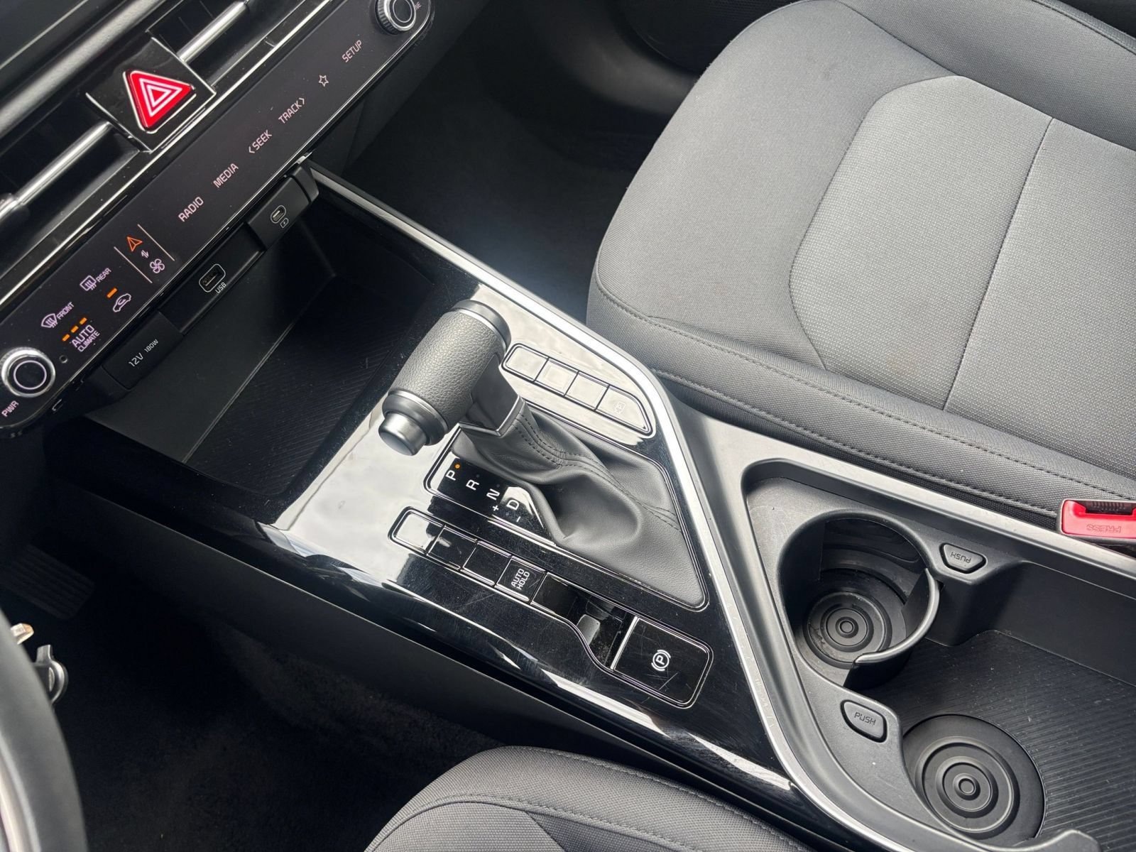 Thumbnail: 2026 Kia Niro - 34