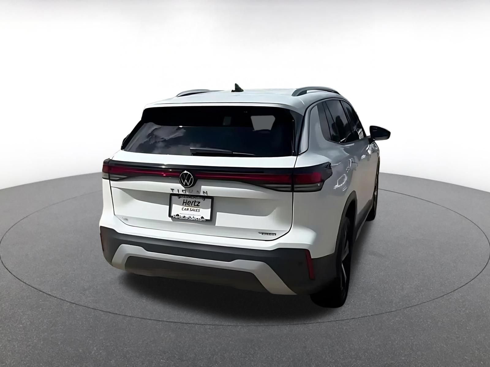 Thumbnail: 2026 Volkswagen Tiguan - 14