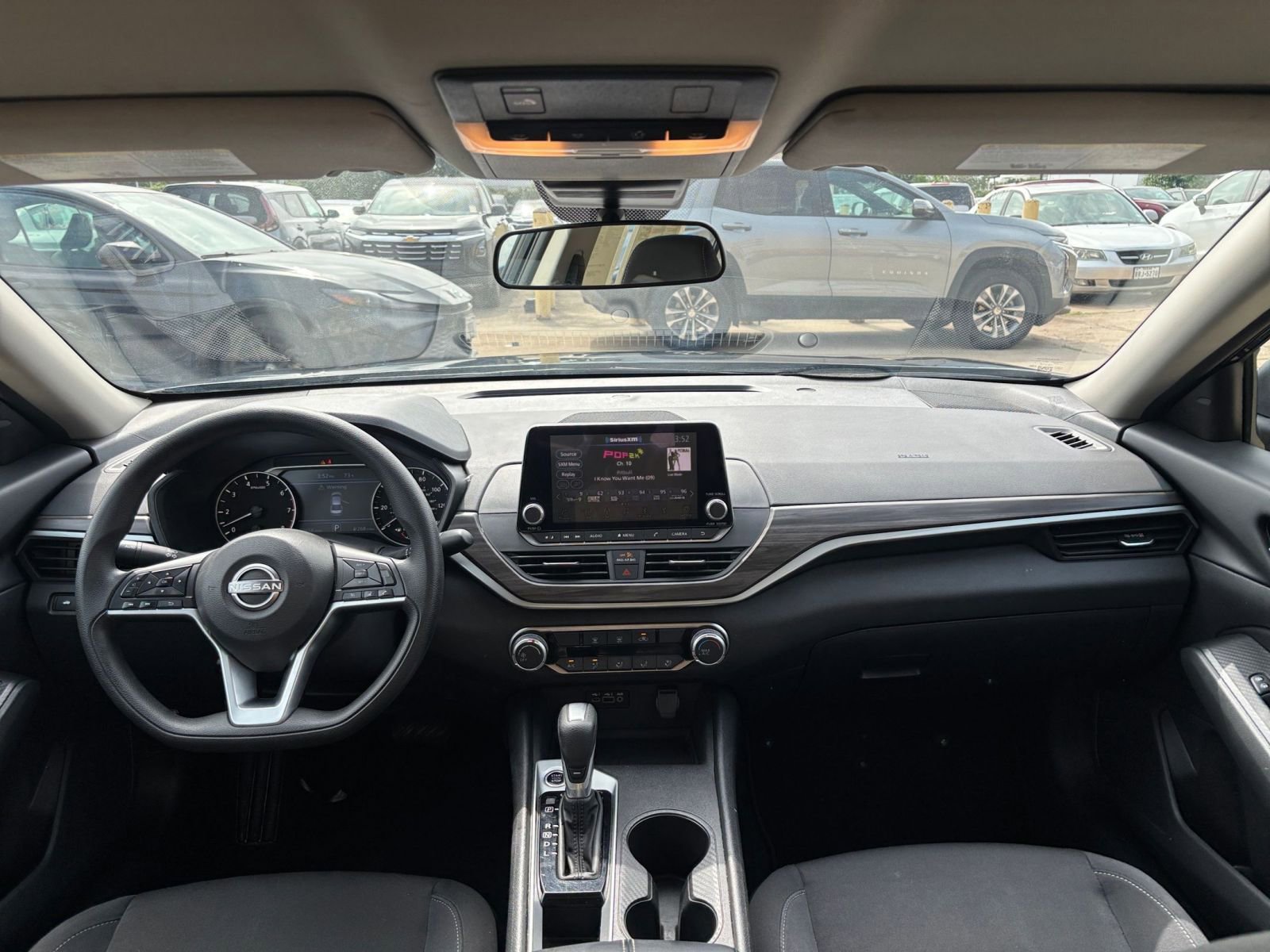 Thumbnail: 2025 Nissan Altima - 33