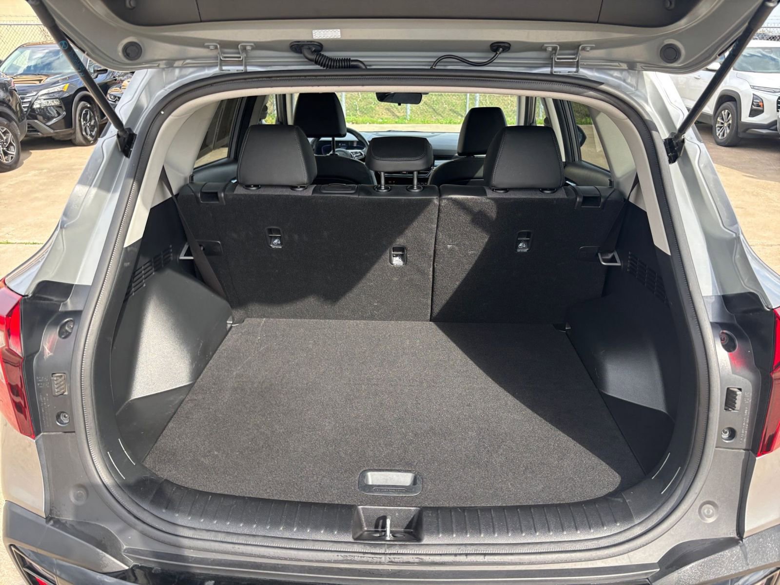 Thumbnail: 2025 Kia Seltos - 32