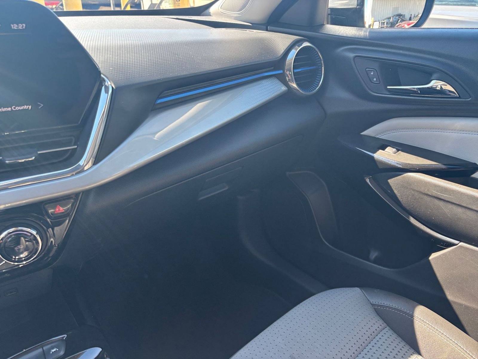 Thumbnail: 2025 Chevrolet Trax - 33