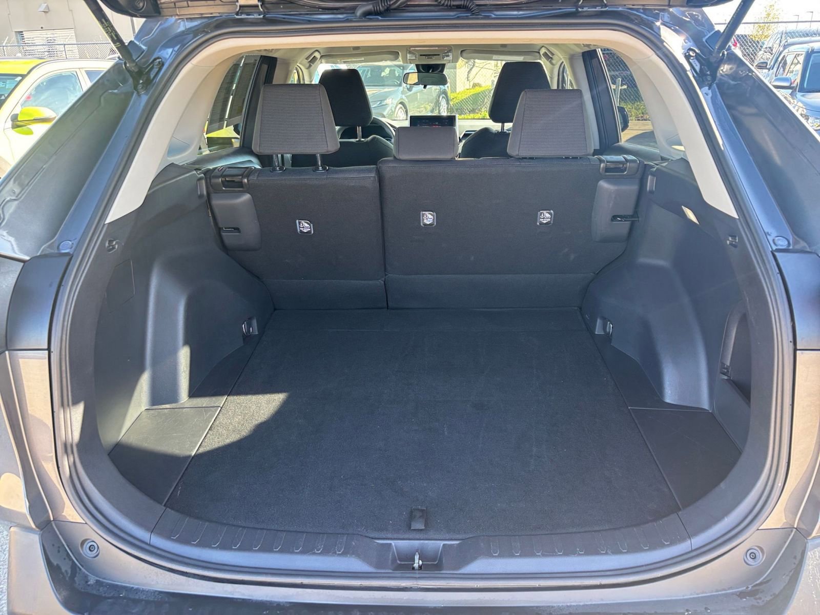 Thumbnail: 2025 Toyota RAV4 - 30